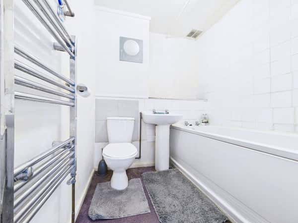 Verbena Close, South Ockendon - Image 13