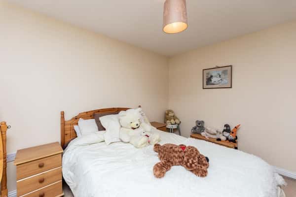 Glen Court, Castleford - Image 18