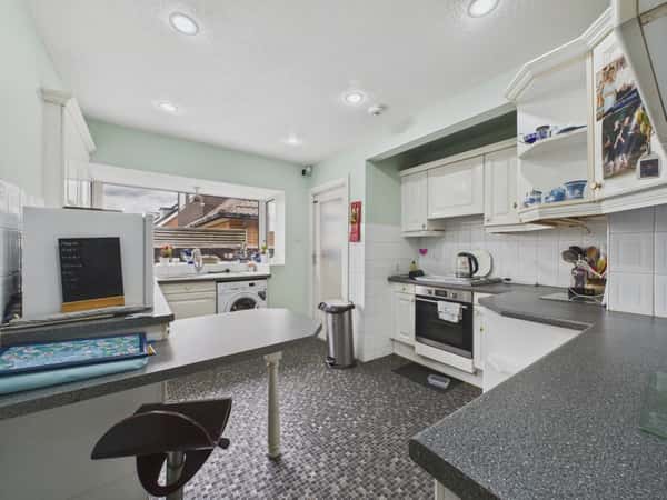 Moorlands, Wickersley - Image 3