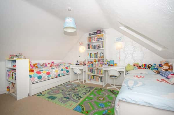 Bromley Heath Road, Bristol - Image 18