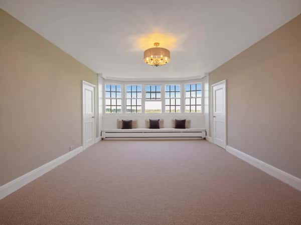 Camp Road, Caterham - Image 9