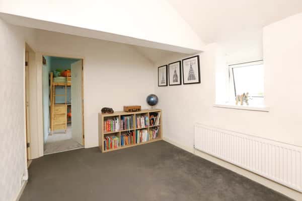 Park Road, Wrexham - Image 9