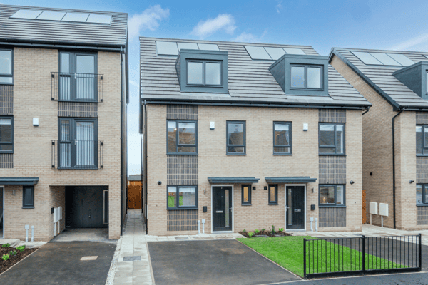 2 bedroom apartment at The Gateway - Image 4