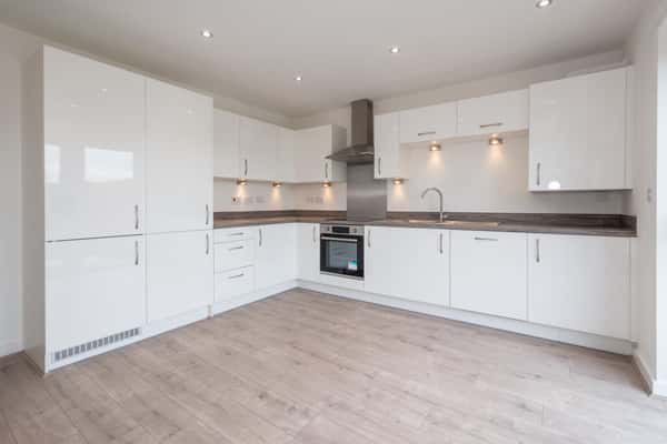 2 bedroom apartment at The Gateway - Image 11