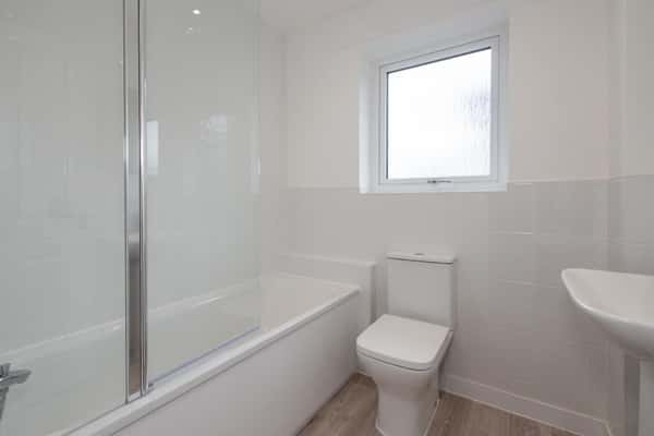 3 bedroom house at The Gateway - Image 12