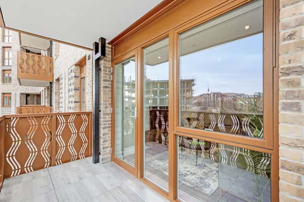 1 bedroom apartment at Fresh Wharf - Image 2