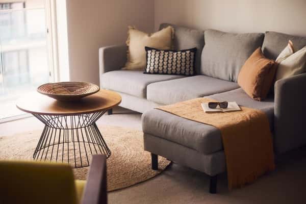 Studio apartment at Aston Place - Image 2