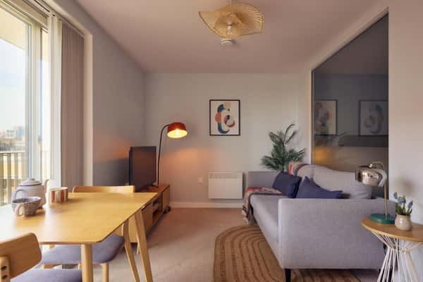 Studio apartment at Aston Place - Image 16