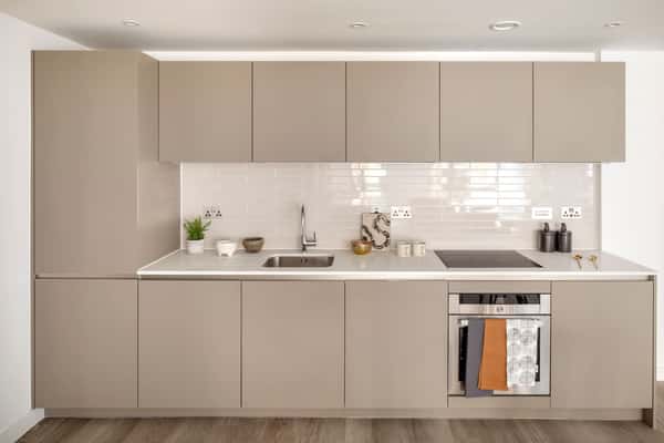 2 bedroom apartment at Landrow Place - Image 10