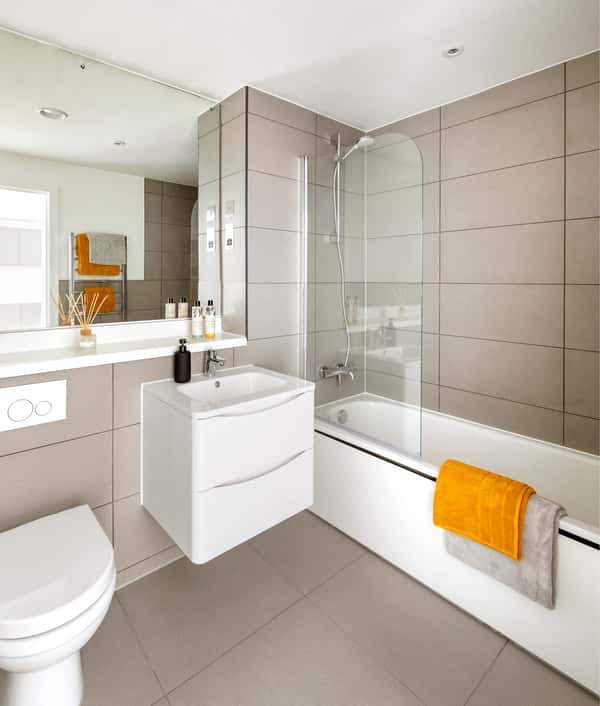 3 bedroom apartment at Landrow Place - Image 17