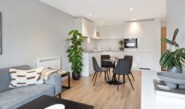 1 bedroom apartment at The Lansdowne - Image 5