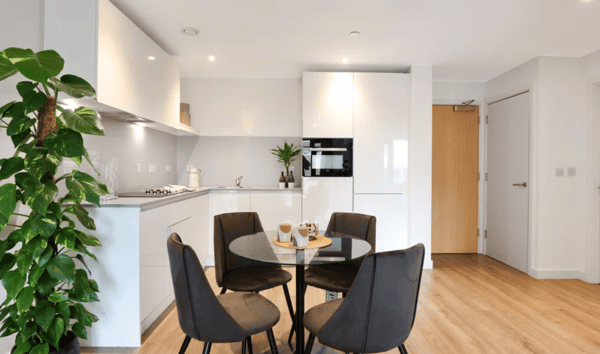 1 bedroom apartment at The Lansdowne - Image 8