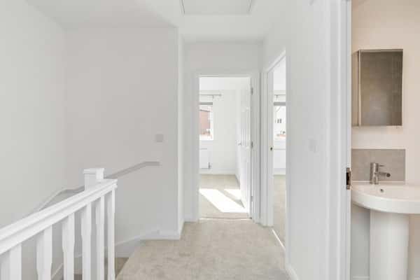3 bedroom house at Spinning Fields - Image 8