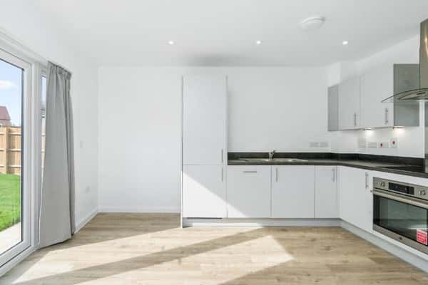 3 bedroom house at Spinning Fields - Image 9