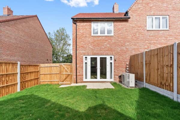 2 bedroom apartment at Spinning Fields - Image 2