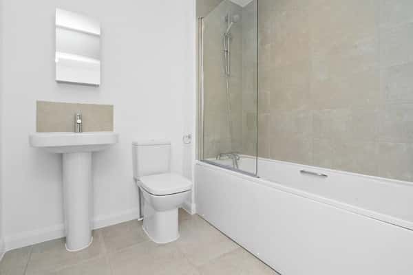 2 bedroom apartment at Spinning Fields - Image 12