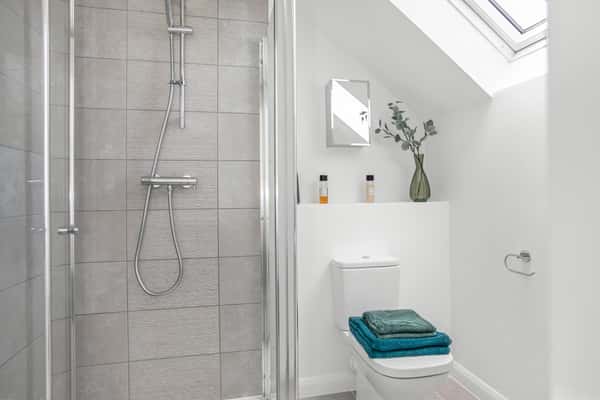 3 bedroom house at Spinning Fields - Image 8