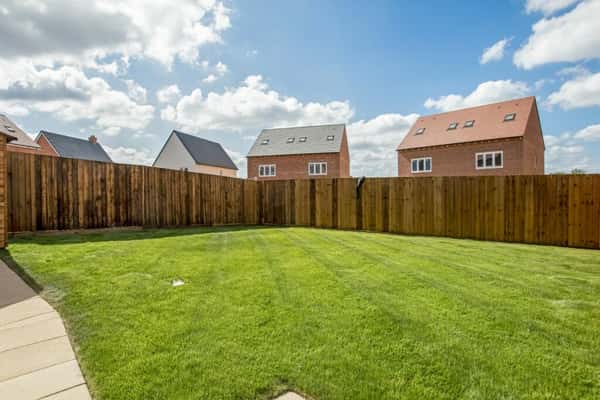 3 bedroom house at Spinning Fields - Image 9