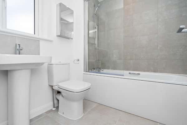 3 bedroom house at Spinning Fields - Image 16