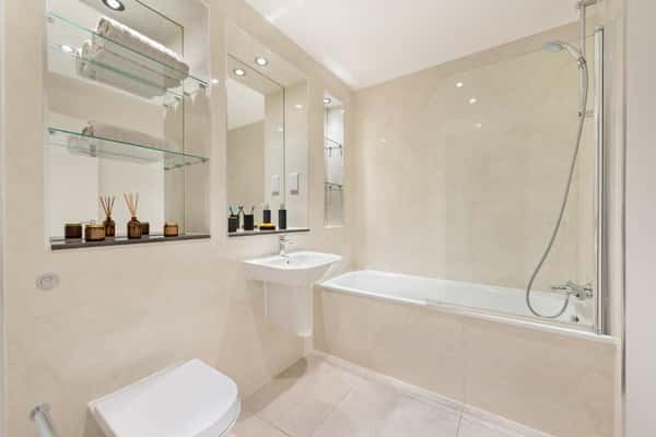 2 bedroom apartment at Wembley Central - Image 10