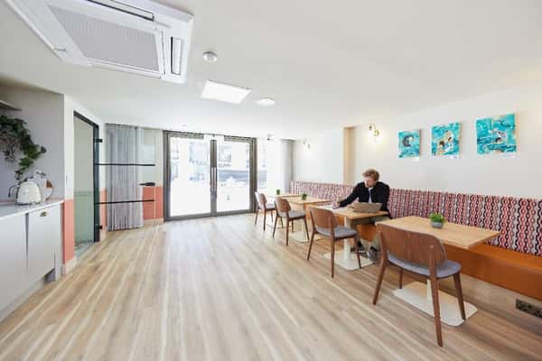 Studio apartment at Stafford Yard - Image 5