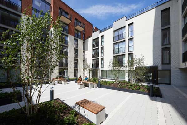 Studio apartment at Stafford Yard - Image 23