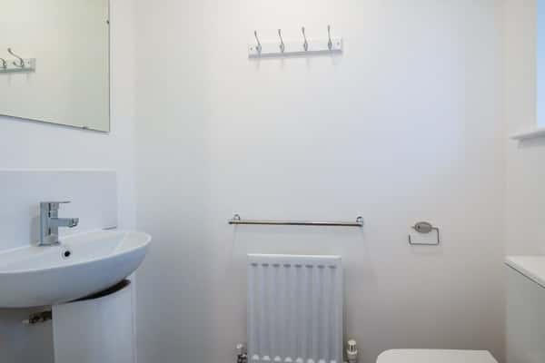 3 bedroom house at Irwell View - Image 7