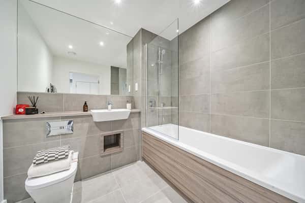 1 bedroom apartment at Clapham Park - Image 9