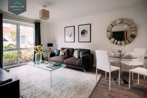 2 bedroom apartment at Coppenhall Place - Image 14