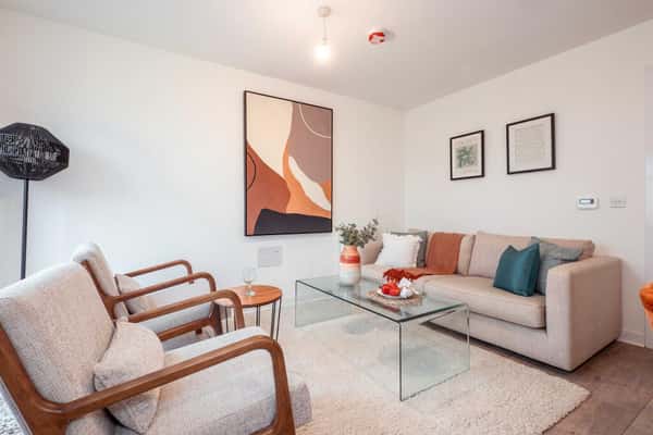 2 bedroom house at Edmund Place - Image 1