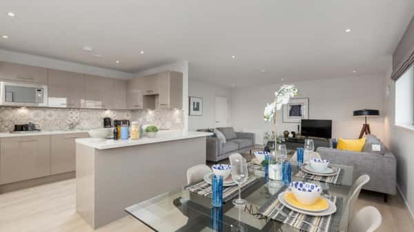 4 bedroom apartment at Lochrin Quay - Image 5