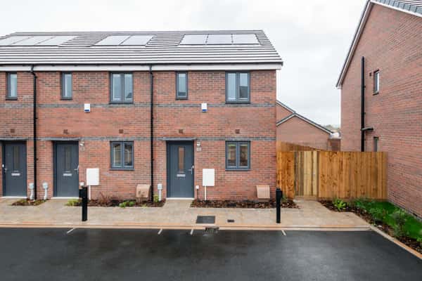 2 bedroom house at Cherrywood Grange - Image 6