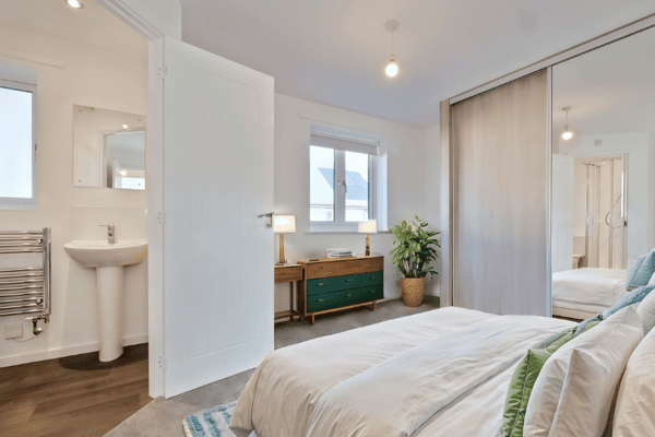 3 bedroom house at Cherrywood Grange - Image 2