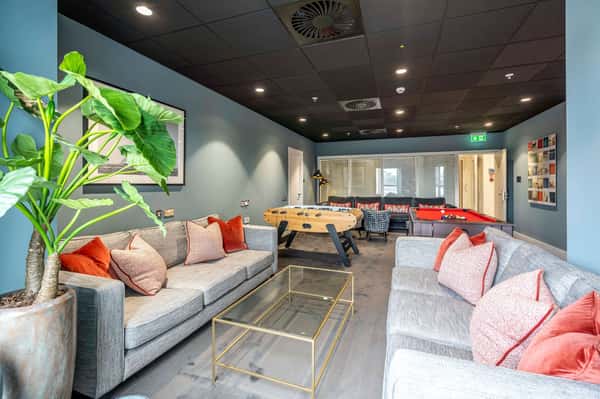 2 bedroom apartment at Circus Apartments - Image 22