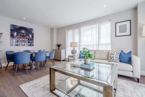 2 bedroom apartment at Circus Apartments - Image 27