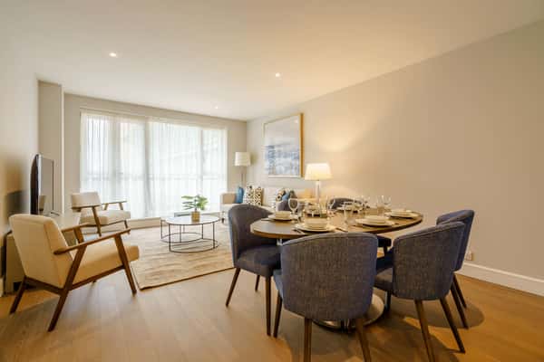 2 bedroom apartment at Circus Apartments - Image 16