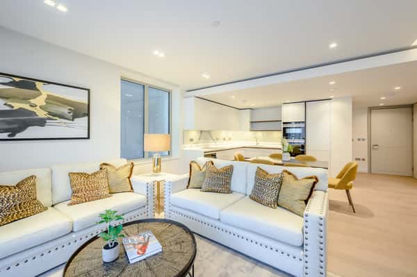 1 bedroom apartment at Garrett Mansions - Image 3