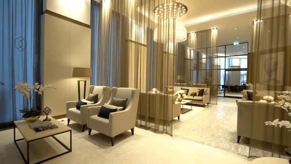 2 bedroom apartment at Garrett Mansions - Image 8