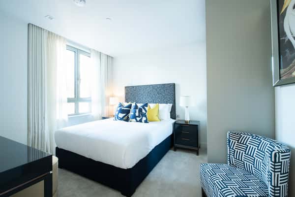 2 bedroom apartment at Garrett Mansions - Image 7