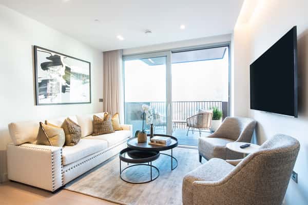 2 bedroom apartment at Garrett Mansions - Image 26