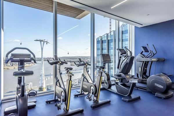 2 bedroom apartment at Upper Riverside - Image 19