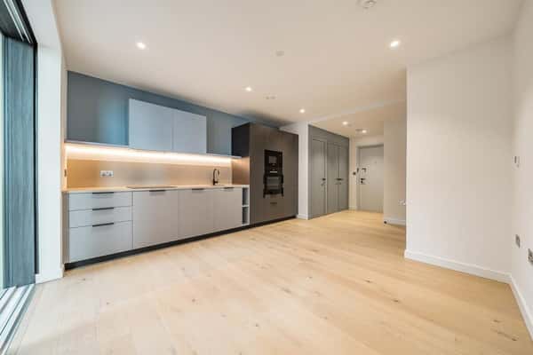 Studio apartment at Upper Riverside - Image 8