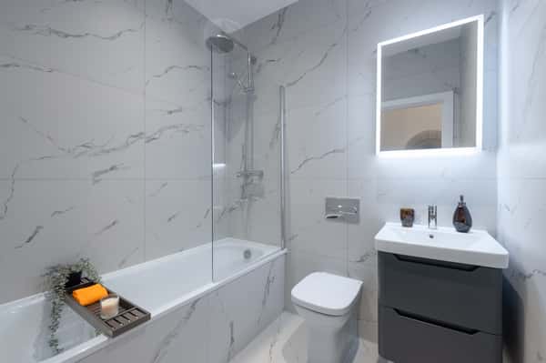 2 bedroom apartment at The Bays - Image 10