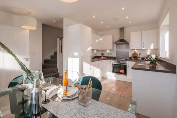 3 bedroom house at Isleport Grove - Image 12