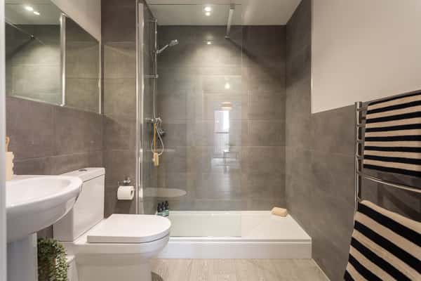 2 bedroom apartment at Casa, Abbey Court - Image 7