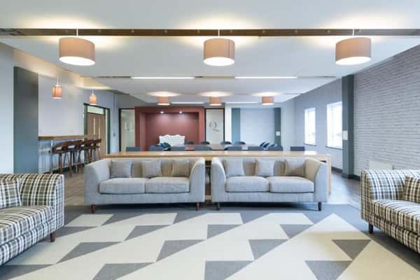 Studio apartment at Clarendon Quarter - Image 17