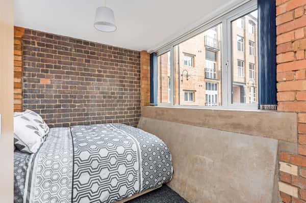 Studio apartment at Queen Street Quarter - Image 1