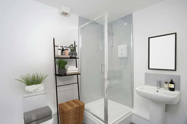 2 bedroom apartment at Queen Street Quarter - Image 7