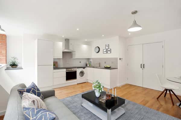 Studio apartment at Queen Street Quarter - Image 13