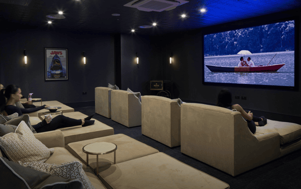 1 bedroom apartment at New Vic - Image 16